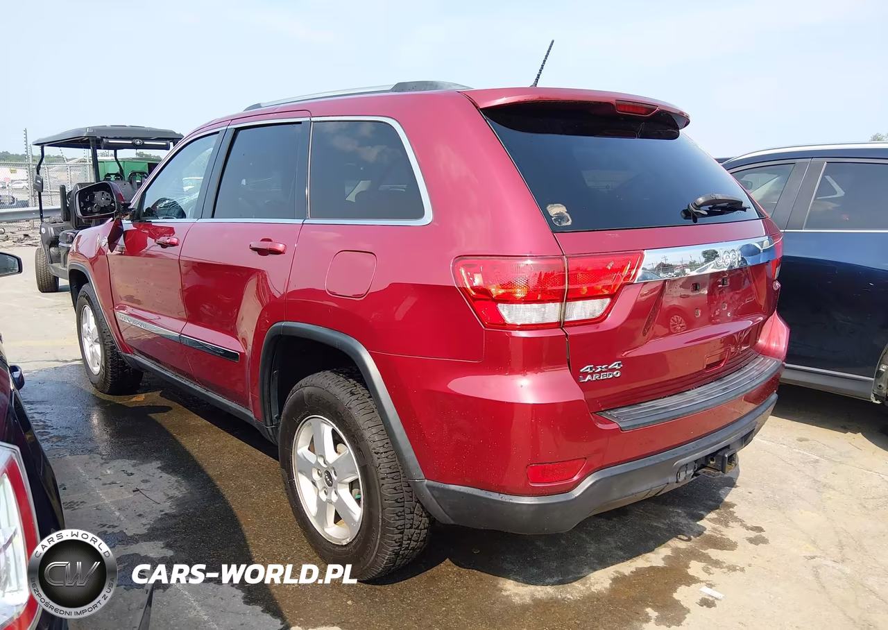 2012 Jeep Grand Cherokee Laredo VIN:1C4RJFAG9CC263156 - 3
