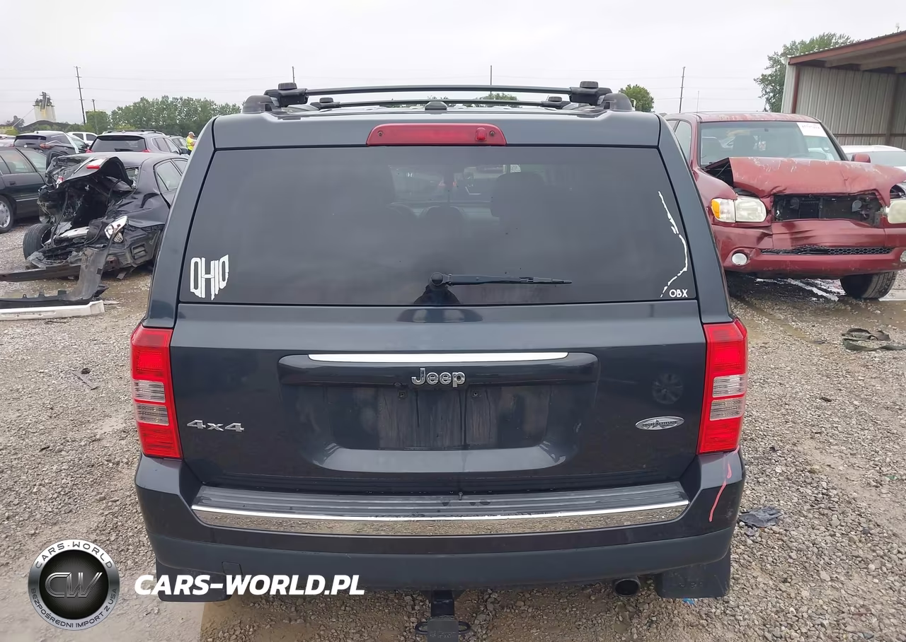 2016 Jeep Patriot High Altitude Edition VIN:1C4NJRFB4GD523430 - 17