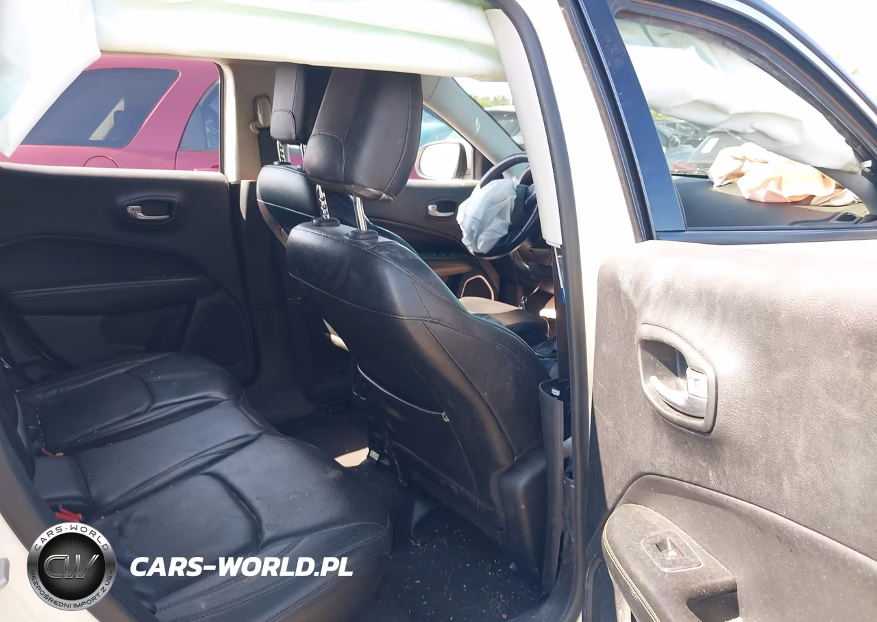 2018 Jeep Compass Limited 4X4 VIN:3C4NJDCB4JT433252 - 8