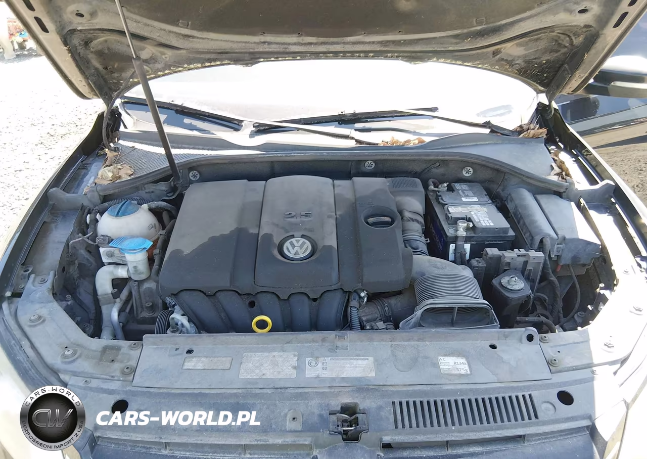 2014 Volkswagen Passat 2.5L S VIN:1VWAP7A30EC028093 - 10
