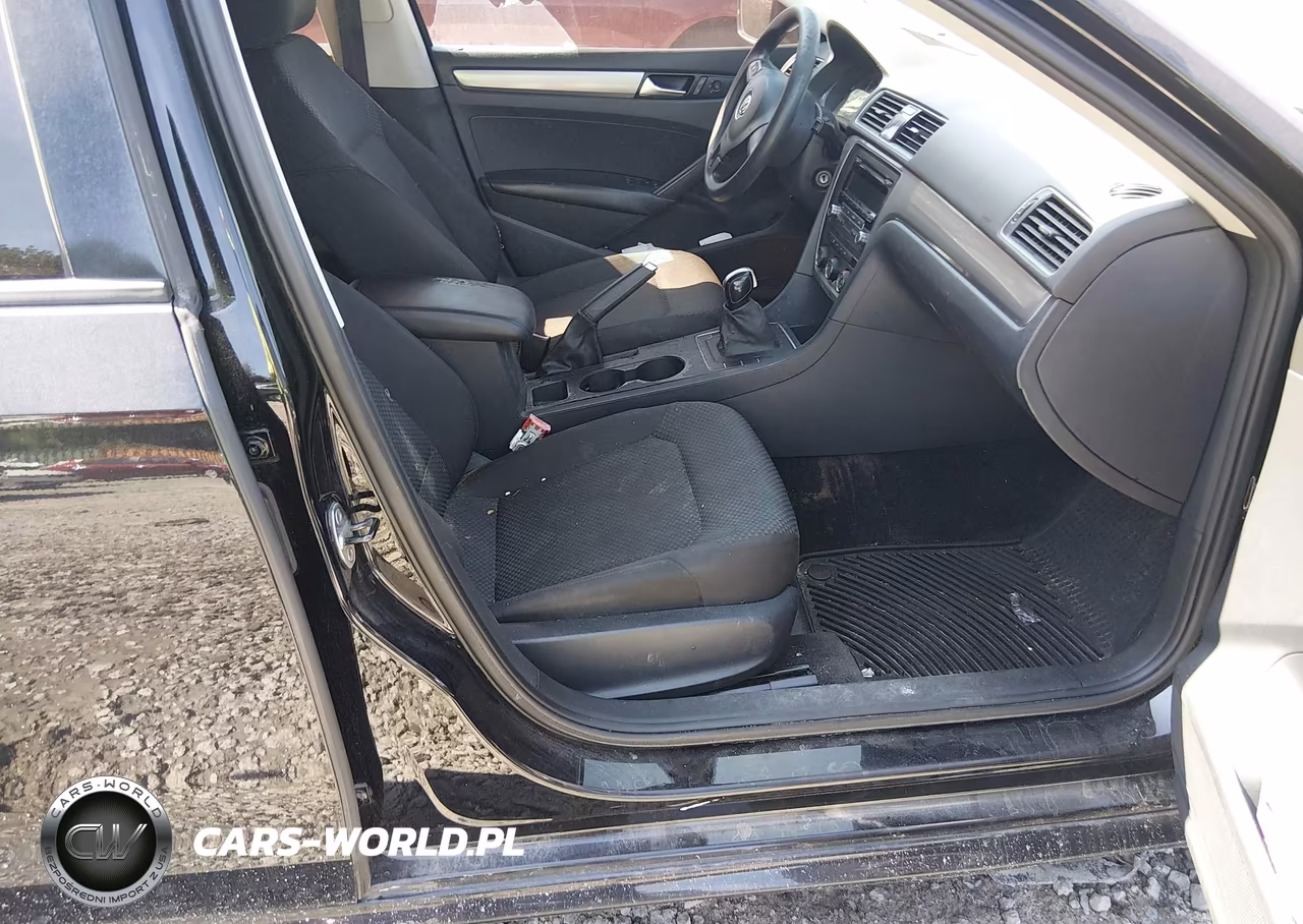 2014 Volkswagen Passat 2.5L S VIN:1VWAP7A30EC028093 - 5