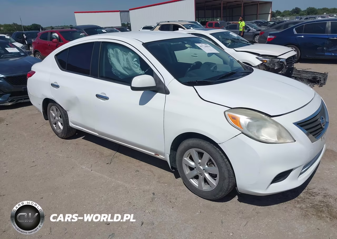 2012 Nissan Versa 1.6 Sl