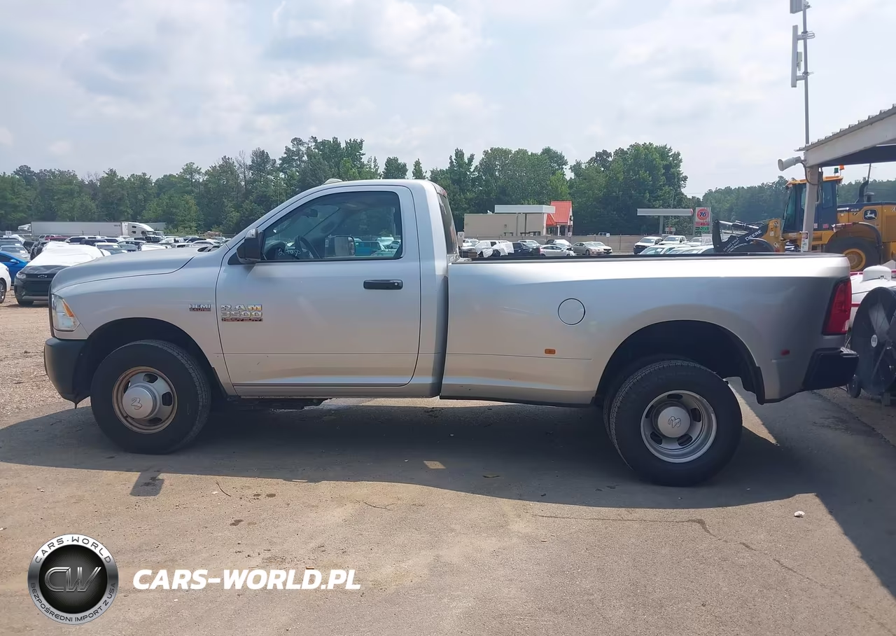 2018 Ram 3500 Tradesman 4X2 8' Box VIN:3C63RPAJ9JG383606 - 18