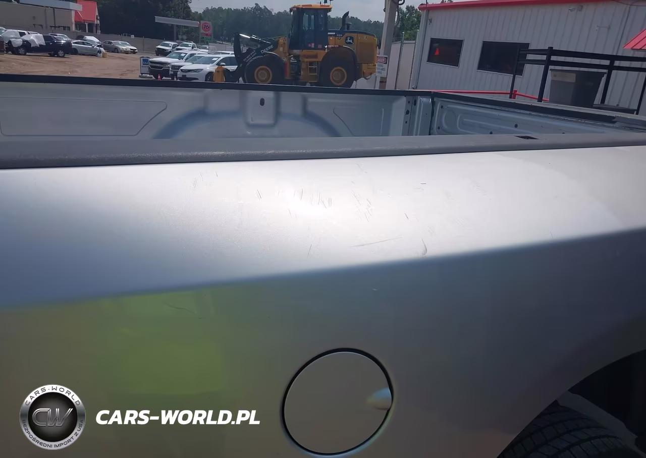 2018 Ram 3500 Tradesman 4X2 8' Box VIN:3C63RPAJ9JG383606 - 6