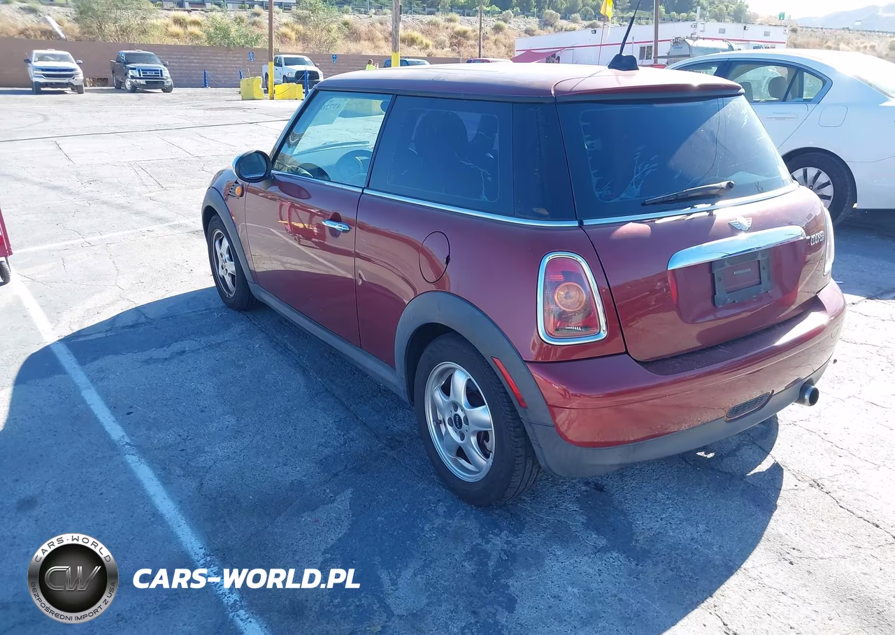 2008 Mini Cooper Hardtop VIN:WMWMF33558TT63345 - 3