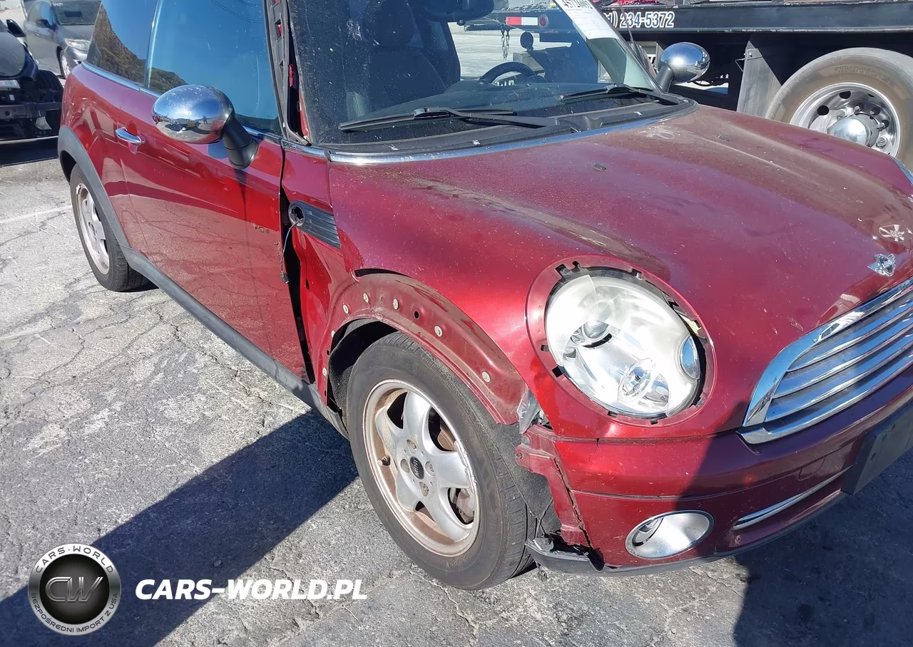 2008 Mini Cooper Hardtop VIN:WMWMF33558TT63345 - 6