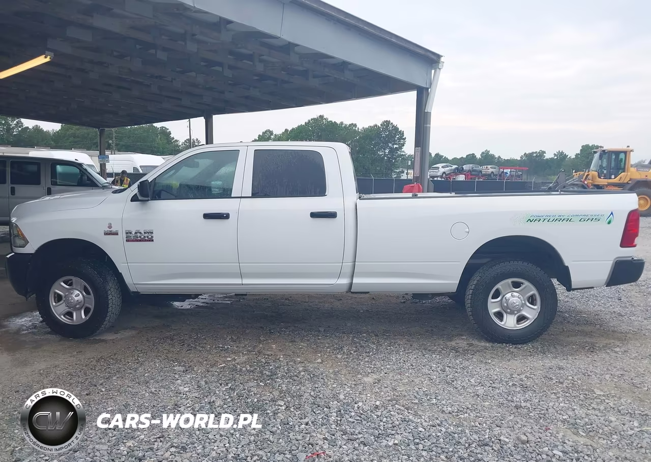 2016 Ram 2500 Tradesman VIN:3C6UR5H25GG297449 - 14