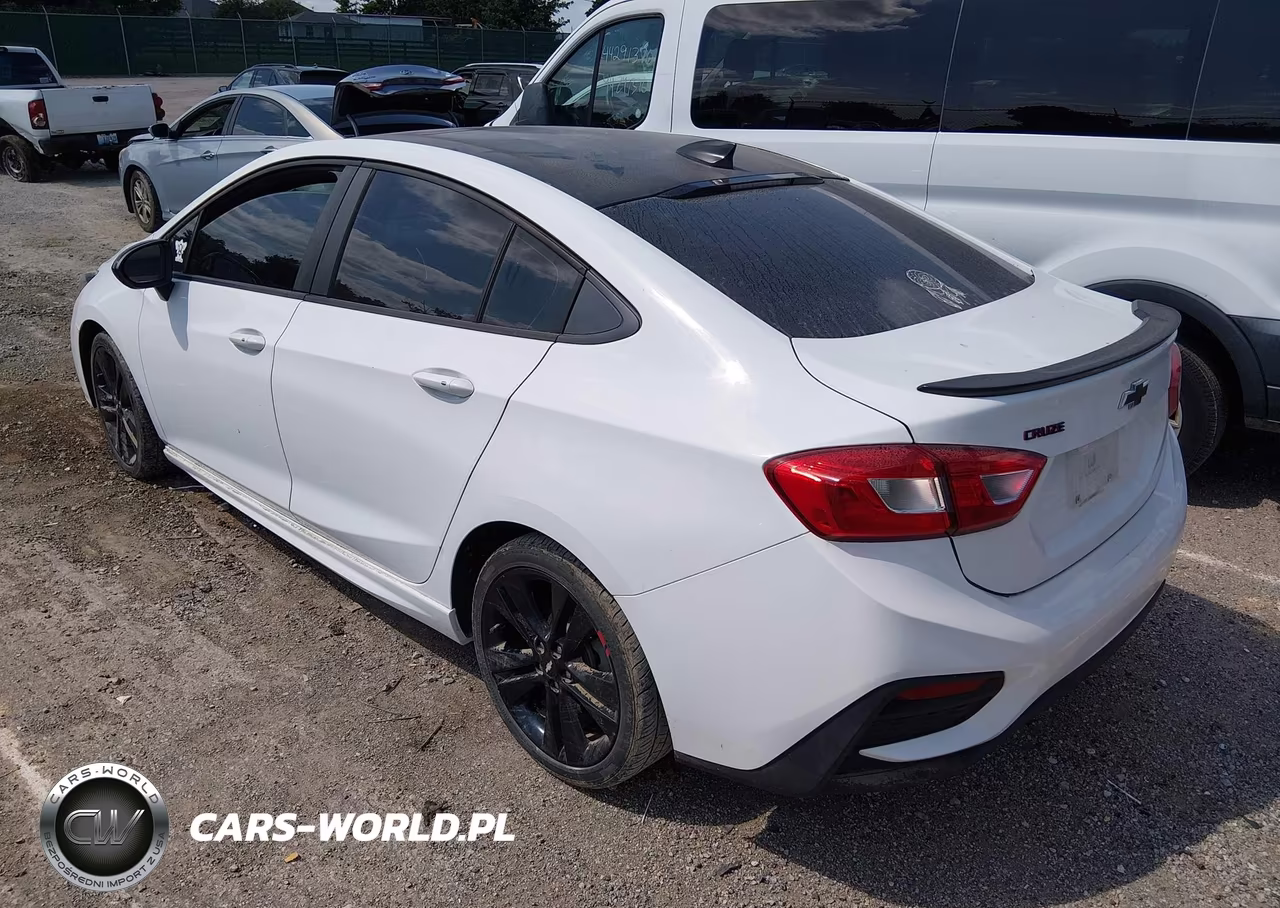 2018 Chevrolet Cruze Lt Auto VIN:1G1BE5SM7J7199802 - 3