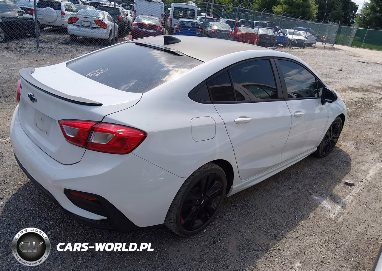 2018 Chevrolet Cruze Lt Auto VIN:1G1BE5SM7J7199802 - 4
