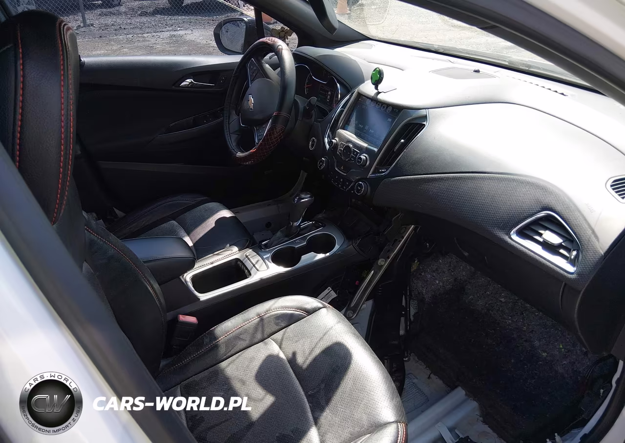 2018 Chevrolet Cruze Lt Auto VIN:1G1BE5SM7J7199802 - 5