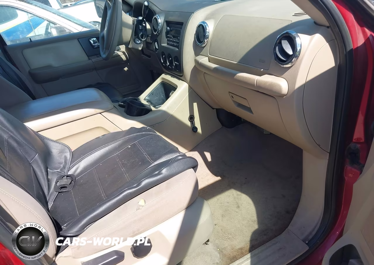 2005 Ford Expedition Nbx-Xlt VIN:1FMPU16535LA52476 - 5