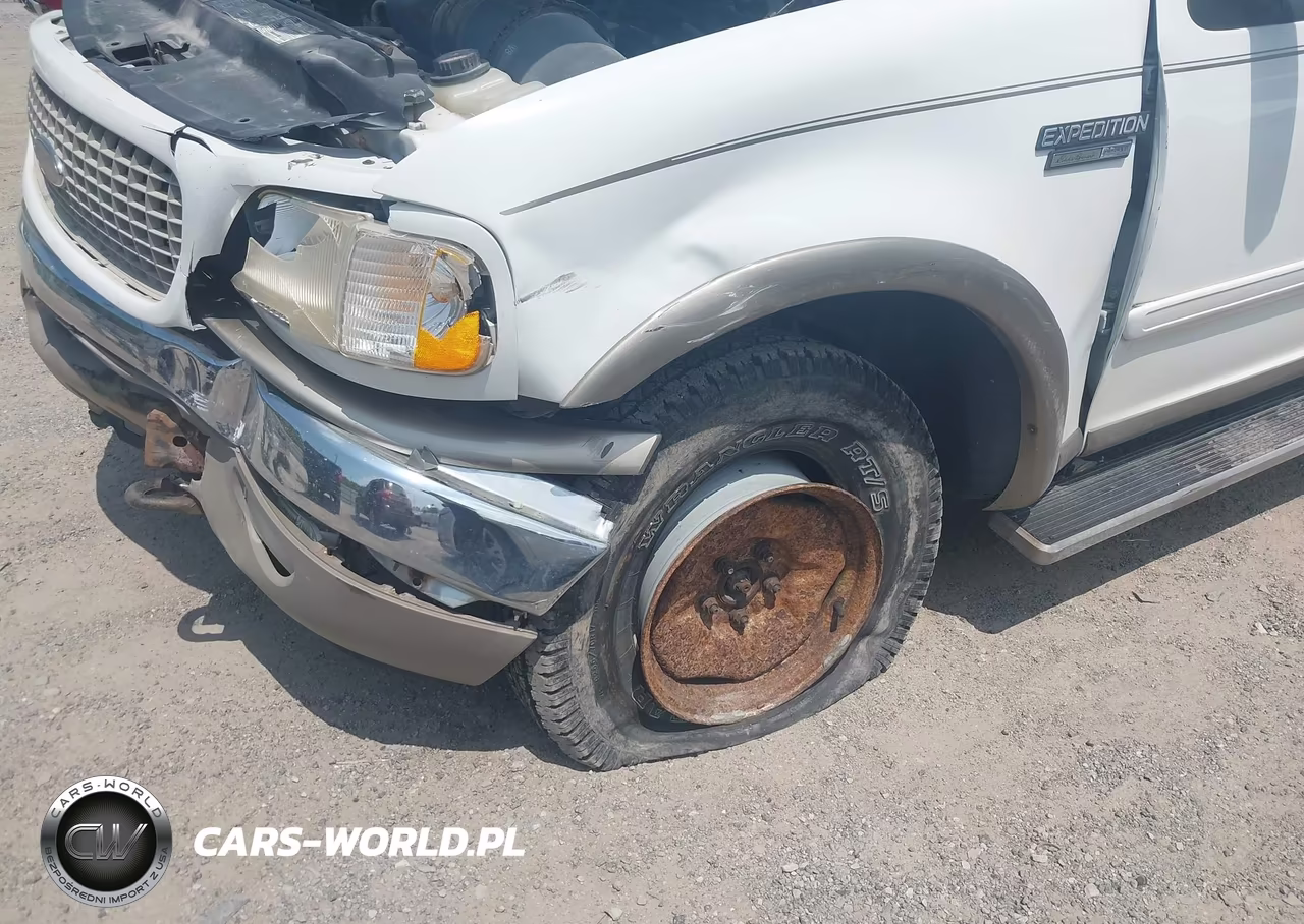 2000 Ford Expedition Eddie Bauer VIN:1FMFU18L3YLB51794 - 6