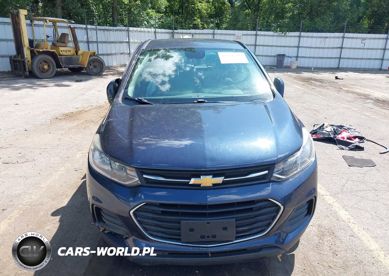 2018 Chevrolet Trax Ls VIN:3GNCJNSB8JL311483 - 12