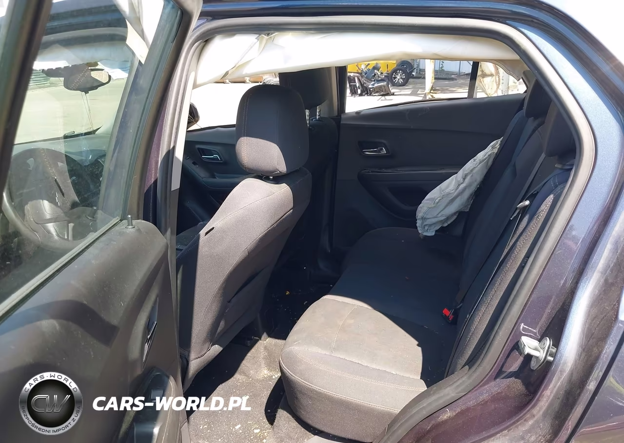 2018 Chevrolet Trax Ls VIN:3GNCJNSB8JL311483 - 8