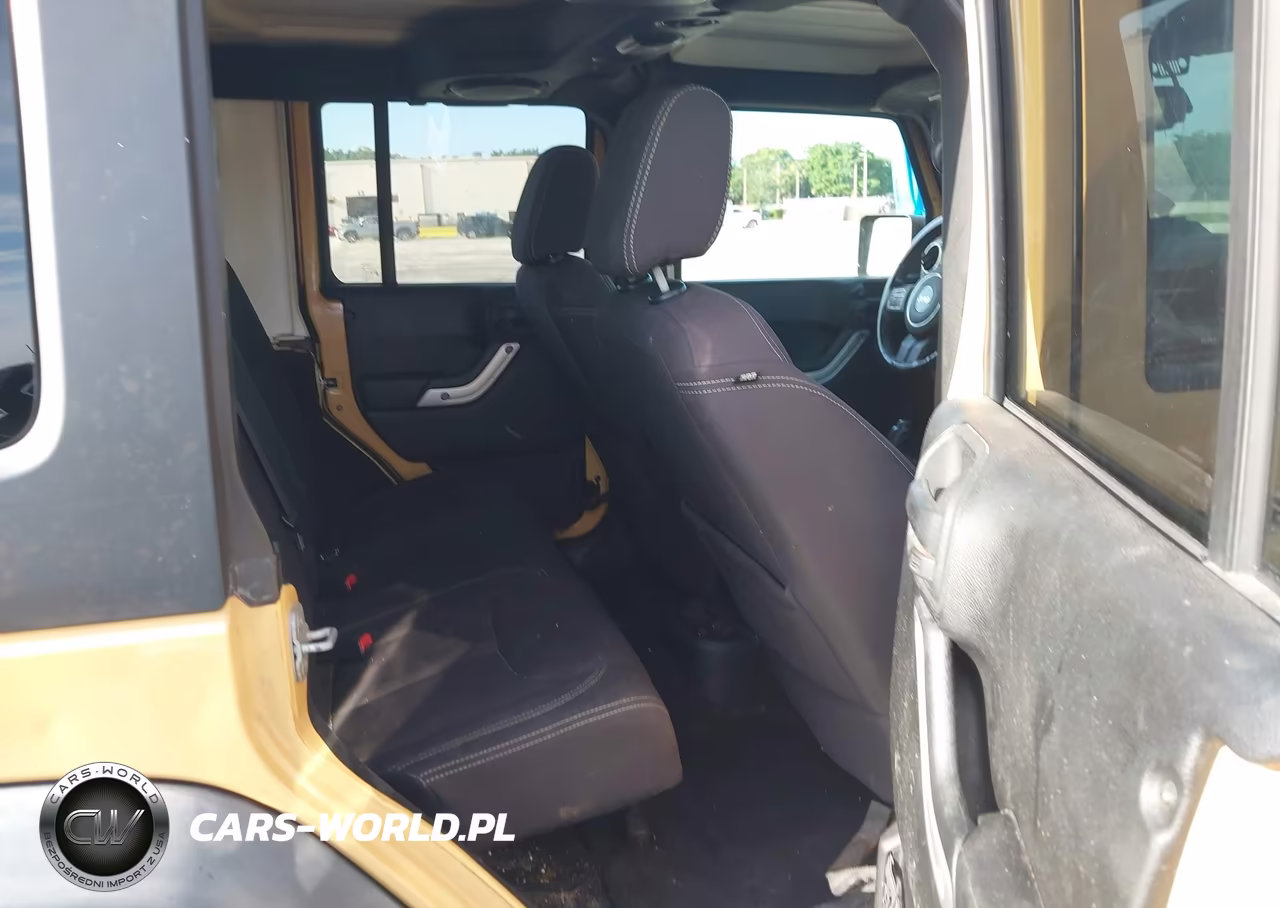 2014 Jeep Wrangler Unlimited Rubicon VIN:1C4HJWFGXEL112155 - 8