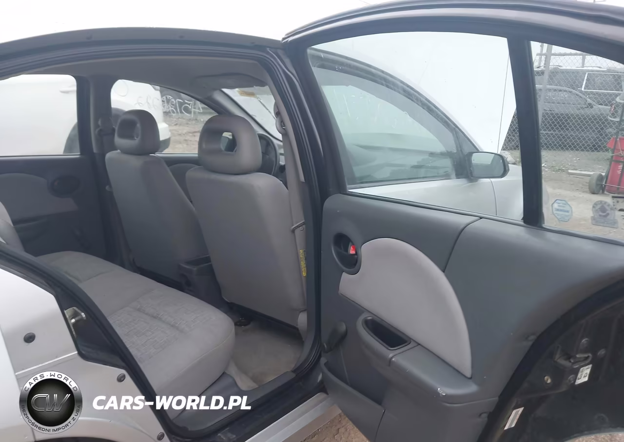 2005 Saturn Ion 1 VIN:1G8AG52F45Z159390 - 8