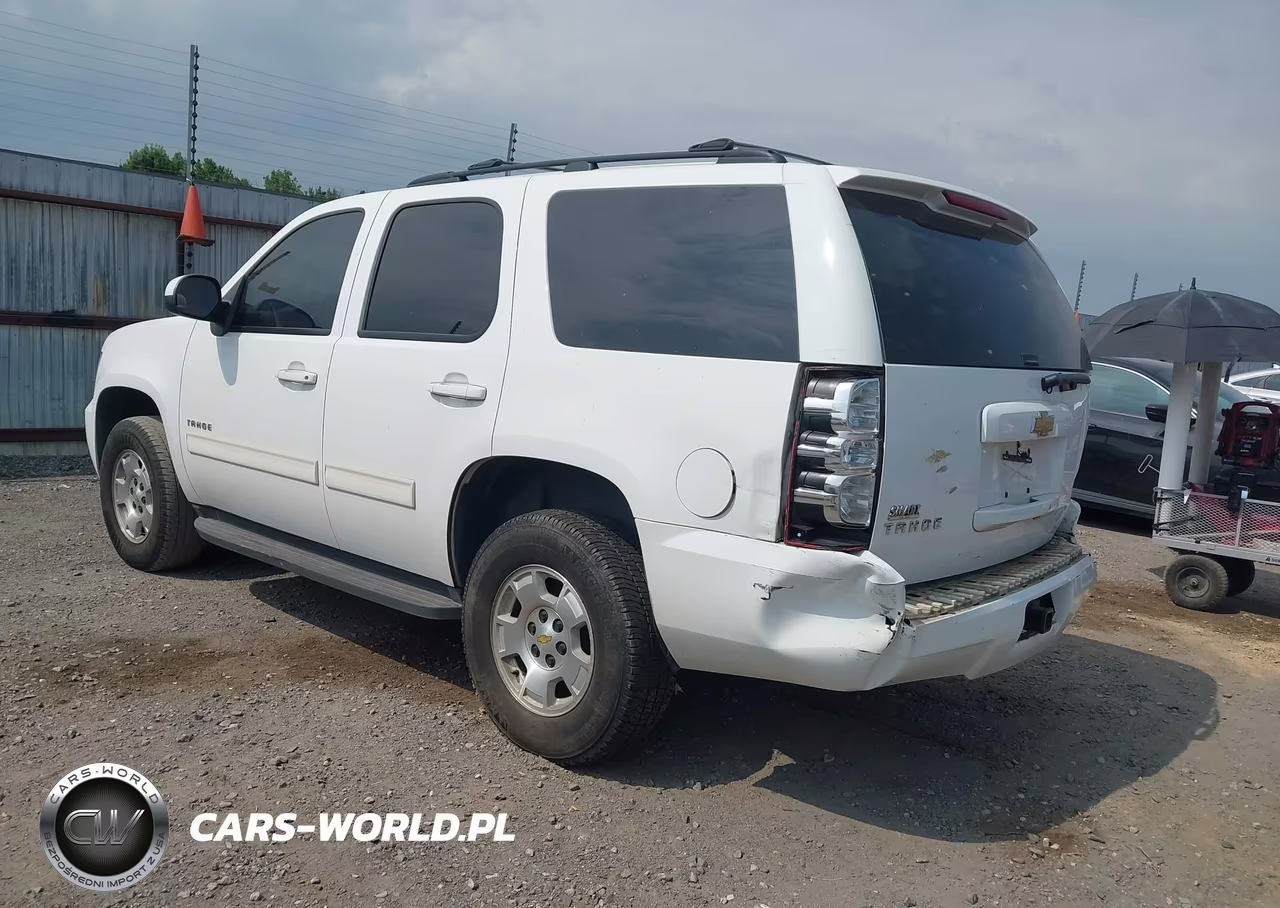 2011 Chevrolet Tahoe Ls VIN:1GNSCAE00BR396192 - 3