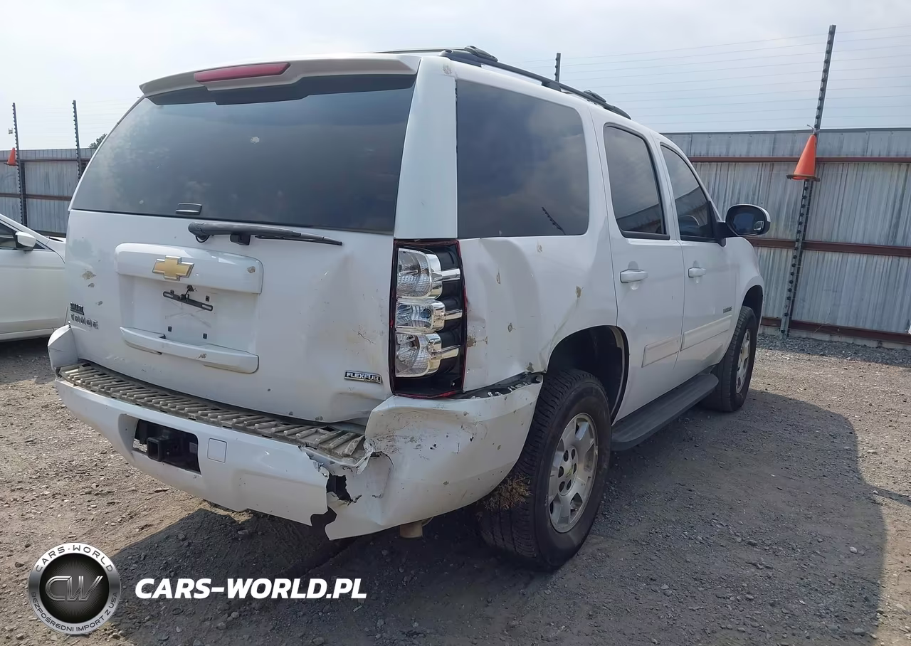2011 Chevrolet Tahoe Ls VIN:1GNSCAE00BR396192 - 4