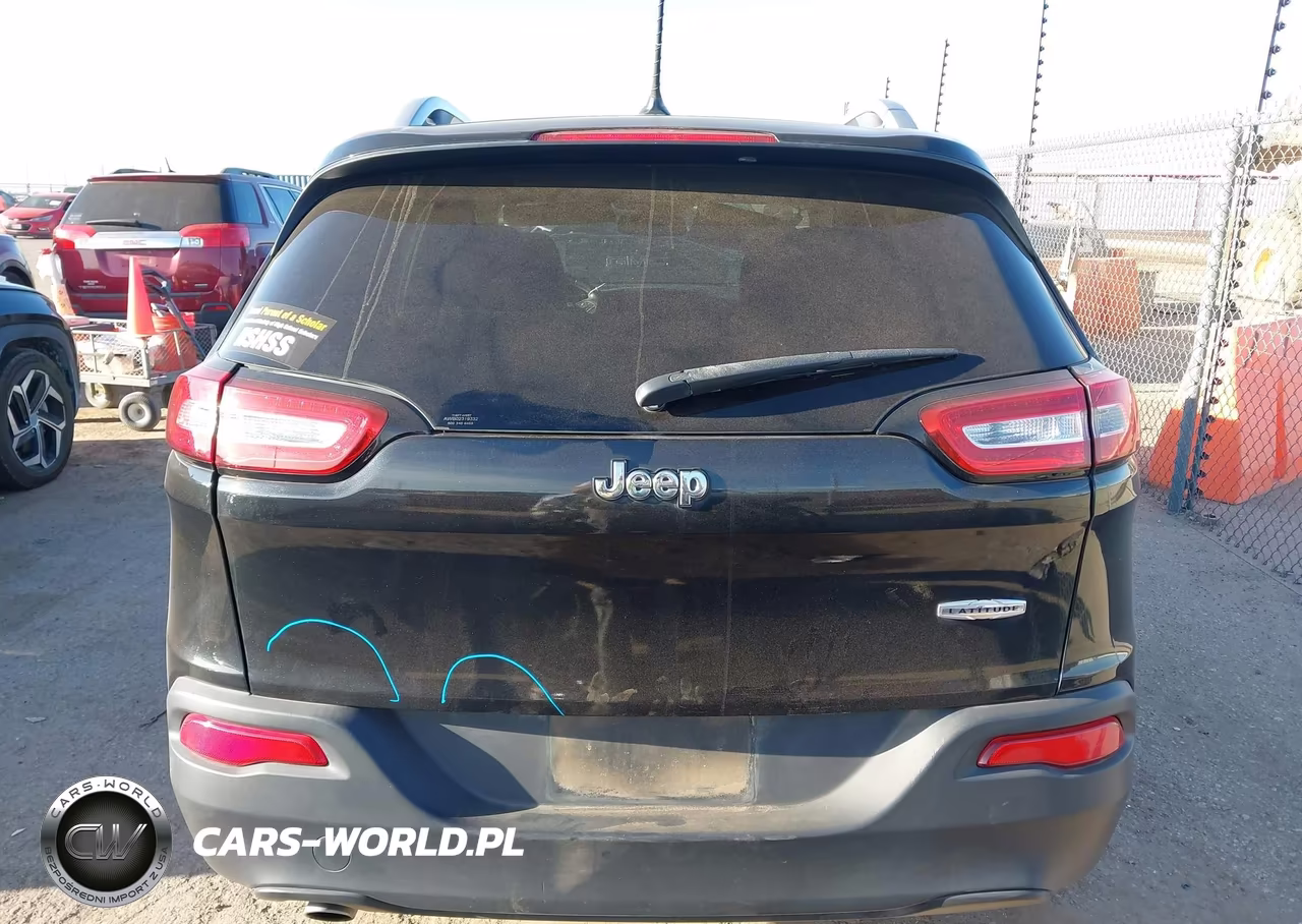 2014 Jeep Cherokee Latitude VIN:1C4PJLCB8EW162795 - 16