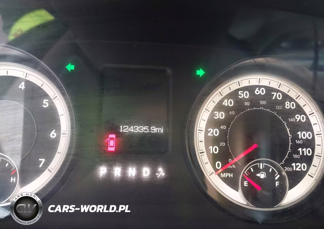 2015 Ram 1500 Tradesman VIN:3C6JR6DG0FG675721 - 14