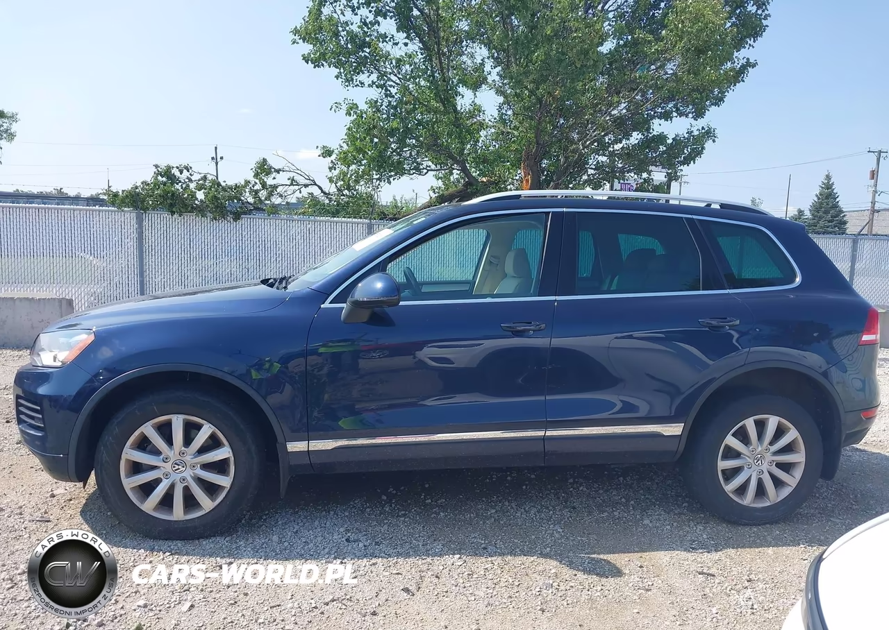 2012 Volkswagen Touareg Tdi Sport VIN:WVGFK9BP9CD000543 - 14