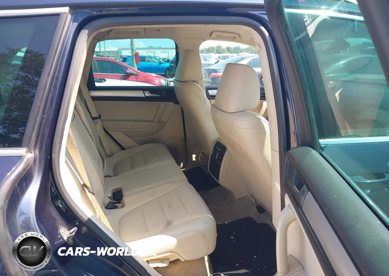 2012 Volkswagen Touareg Tdi Sport VIN:WVGFK9BP9CD000543 - 8