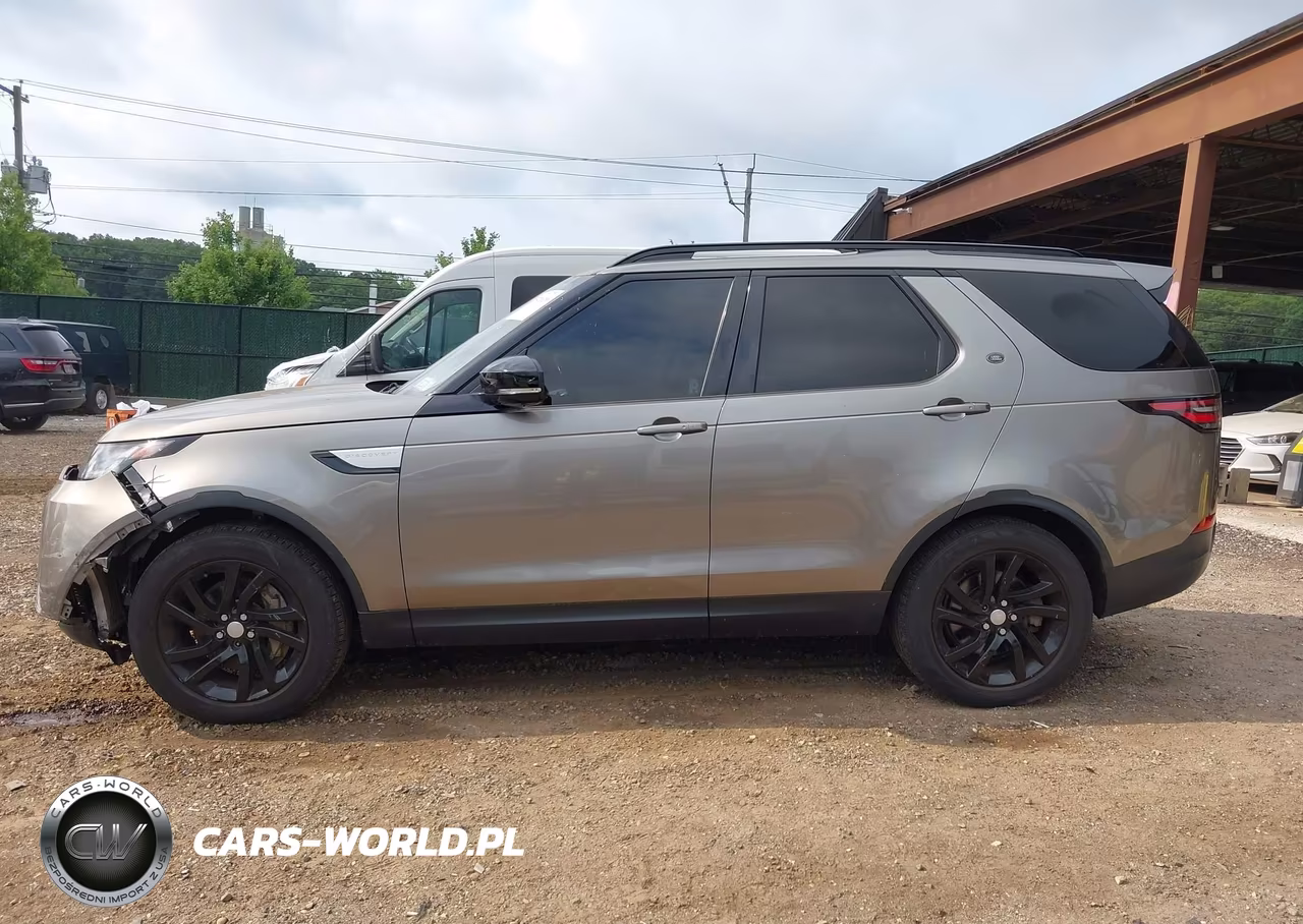 2018 Land Rover Discovery Hse VIN:SALRR2RV9JA053663 - 14