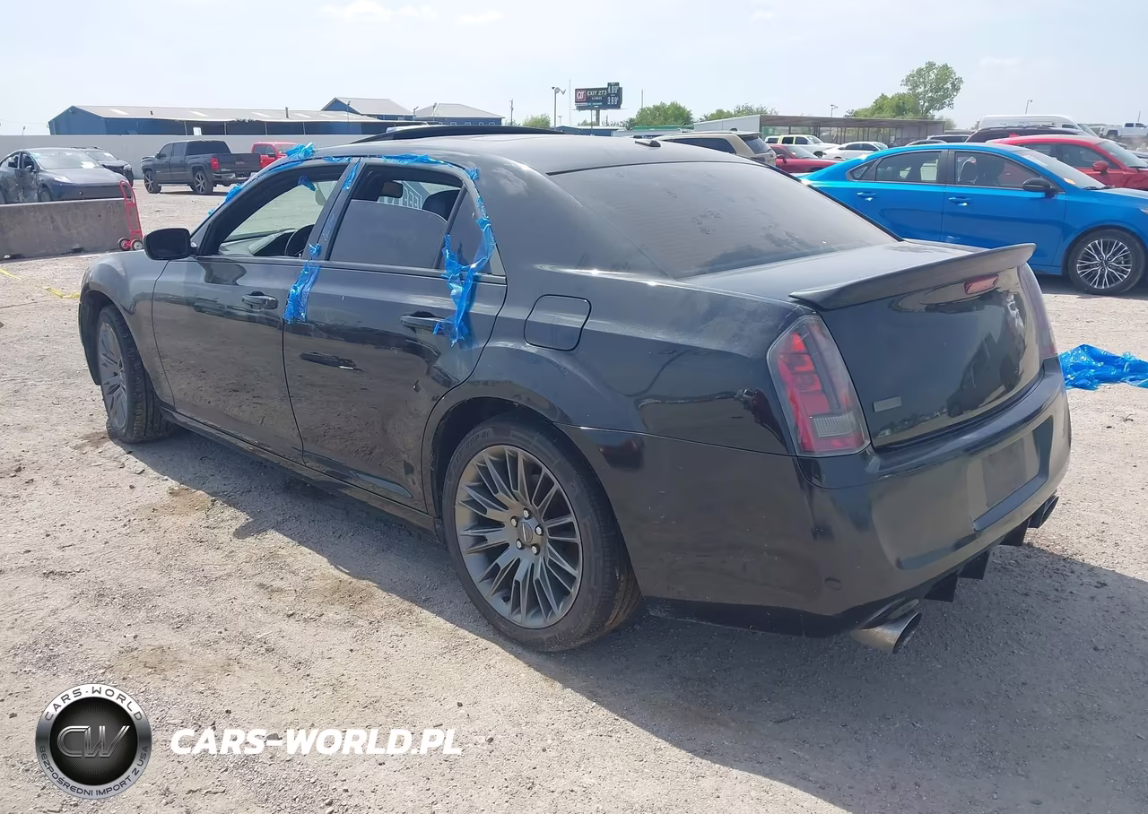 2013 Chrysler 300C John Varvatos Limited Edition VIN:2C3CCADT1DH727667 - 3