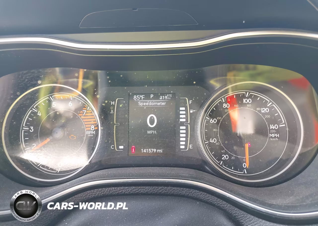 2019 Jeep Cherokee Latitude Fwd VIN:1C4PJLCX9KD312755 - 7