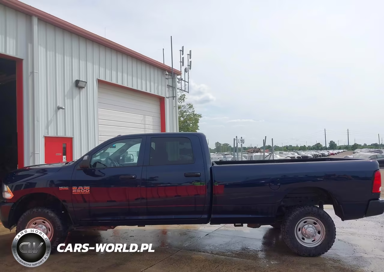 2018 Ram 2500 Tradesman 4X4 8' Box VIN:3C6TR5HT4JG375215 - 17