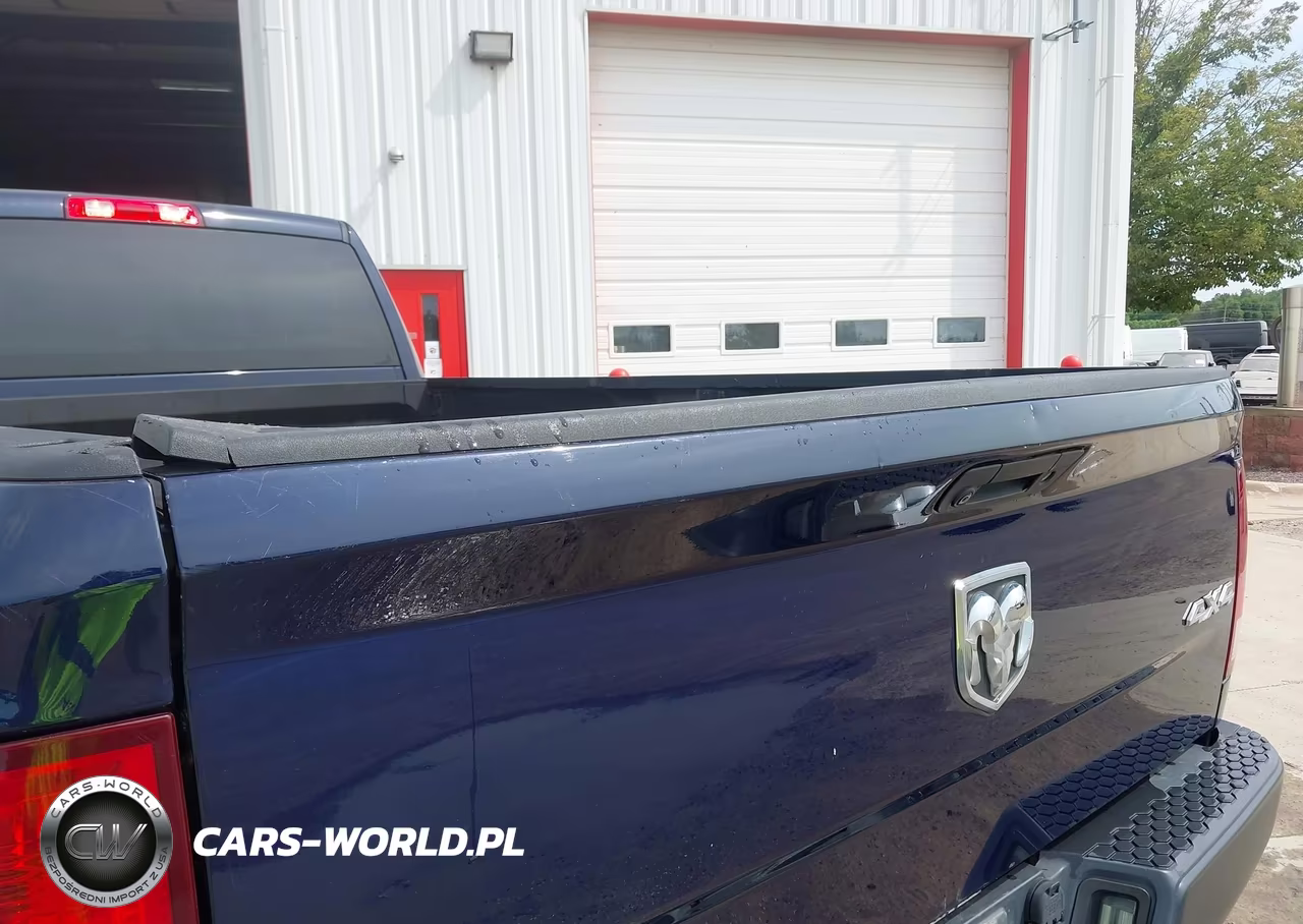 2018 Ram 2500 Tradesman 4X4 8' Box VIN:3C6TR5HT4JG375215 - 6