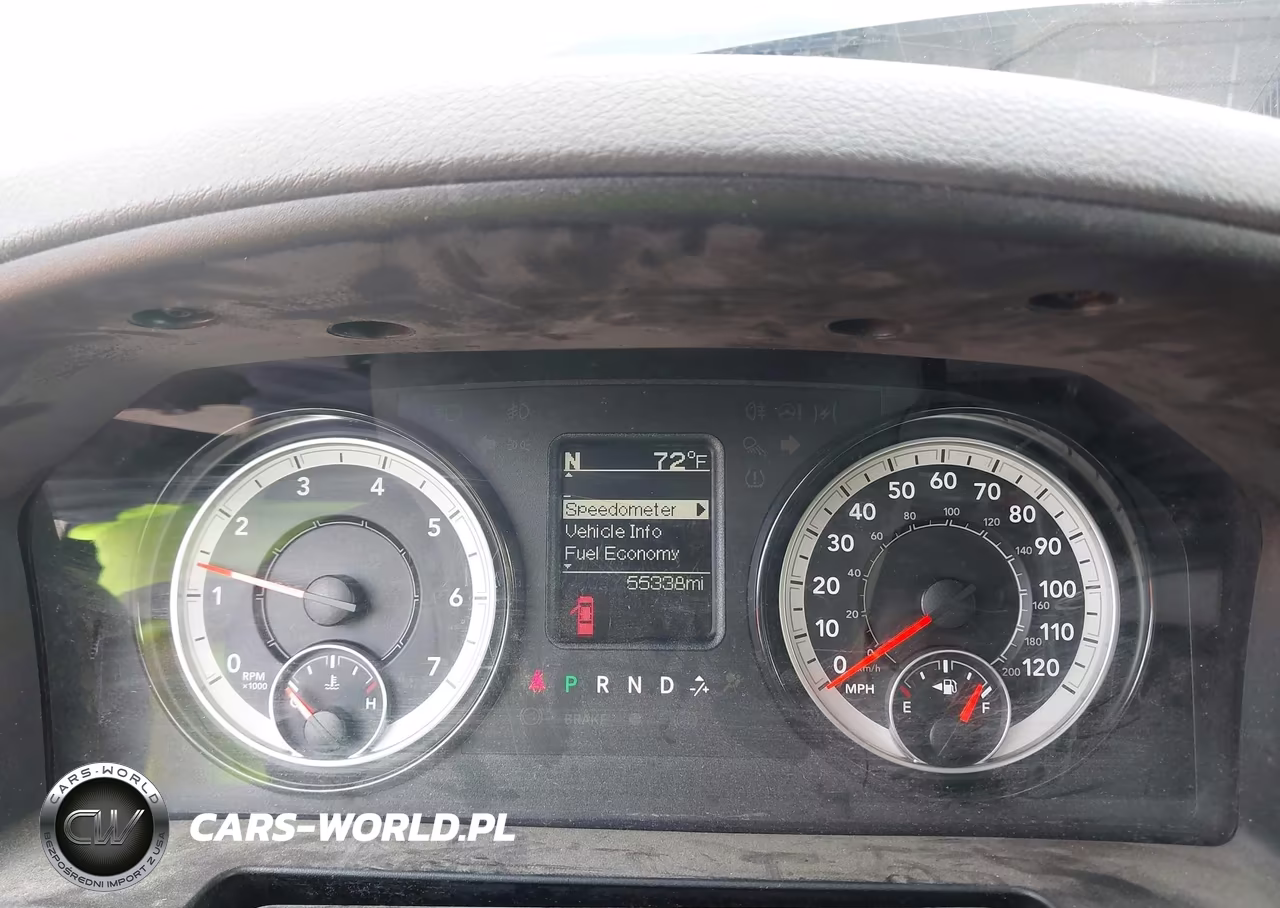 2018 Ram 2500 Tradesman 4X4 8' Box VIN:3C6TR5HT4JG375215 - 7