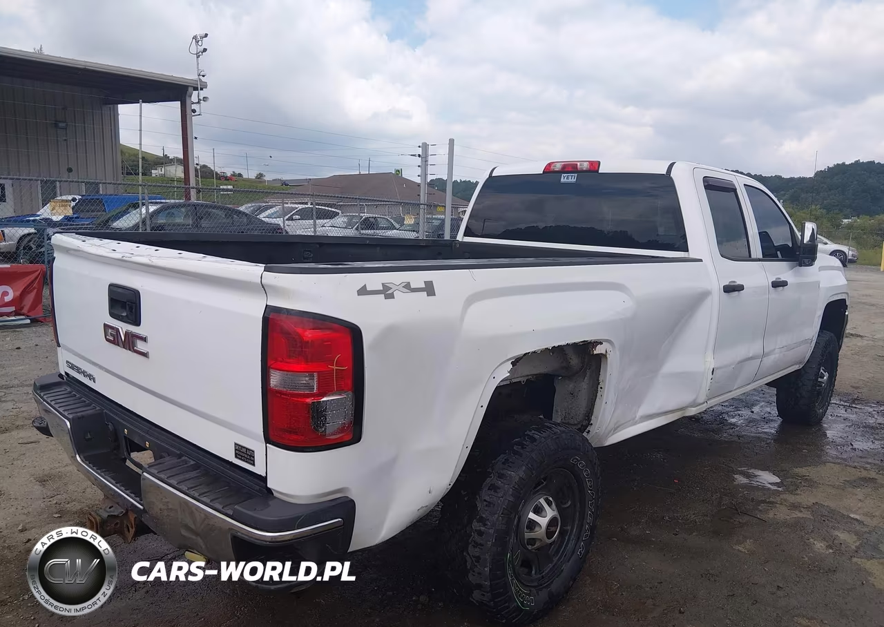 2015 GMC Sierra 2500Hd Available Wifi VIN:1GT22XEGXFZ556967 - 4