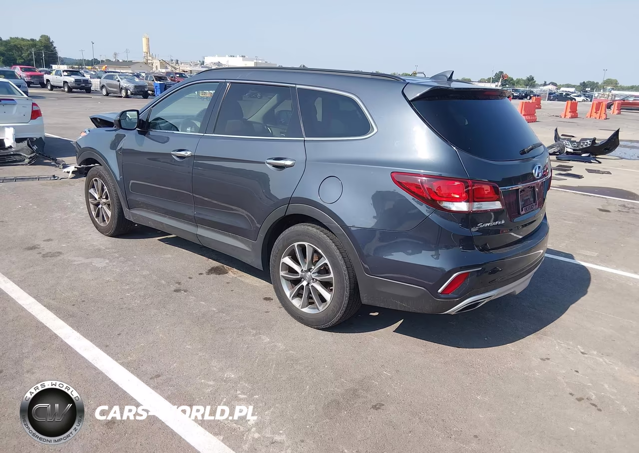2017 Hyundai Santa Fe Se VIN:KM8SMDHF5HU189872 - 3