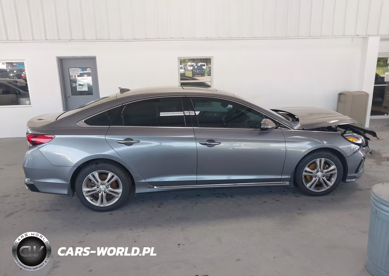 2018 Hyundai Sonata Sport VIN:5NPE34AF8JH680564 - 13
