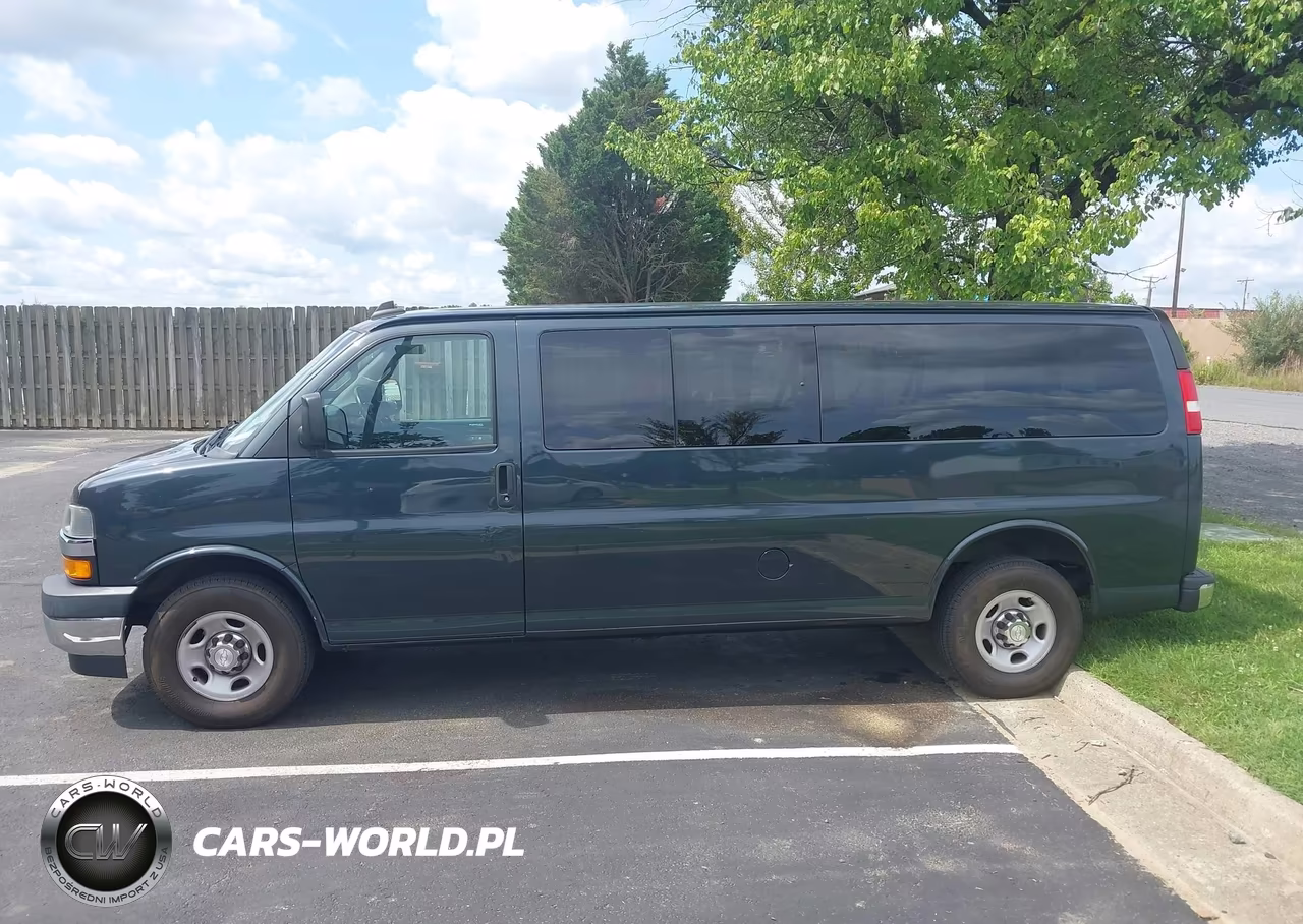 2018 Chevrolet Express 3500 Lt VIN:1GAZGPFG8J1232897 - 14