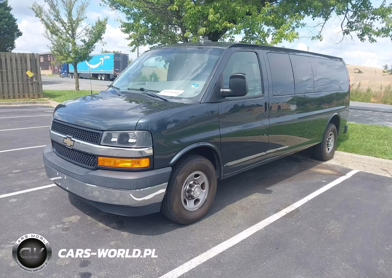 2018 Chevrolet Express 3500 Lt VIN:1GAZGPFG8J1232897 - 2