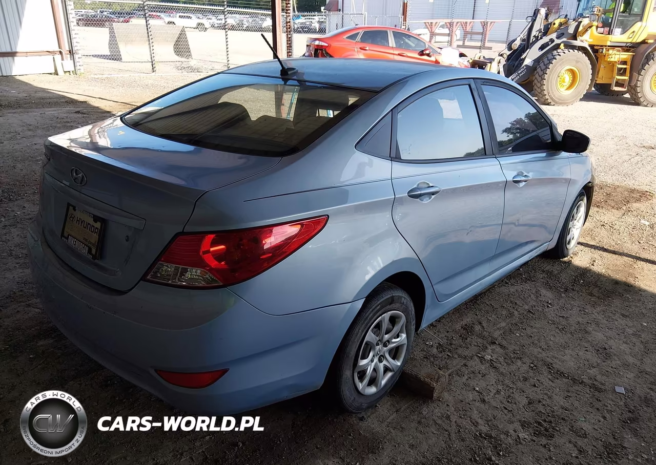 2012 Hyundai Accent Gls VIN:KMHCT4AE9CU179217 - 4