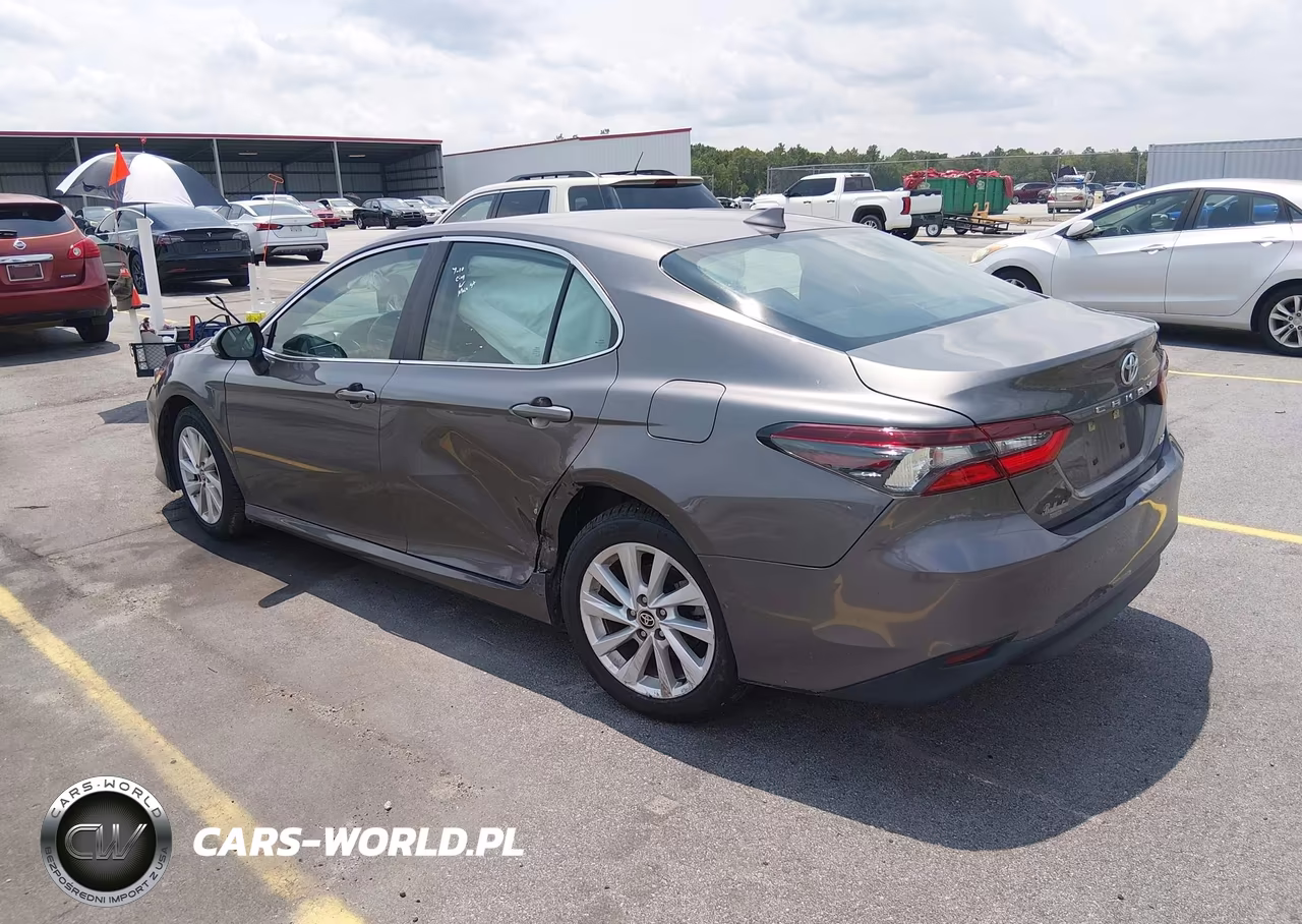 2023 Toyota Camry Le VIN:4T1C11AKXPU796982 - 3