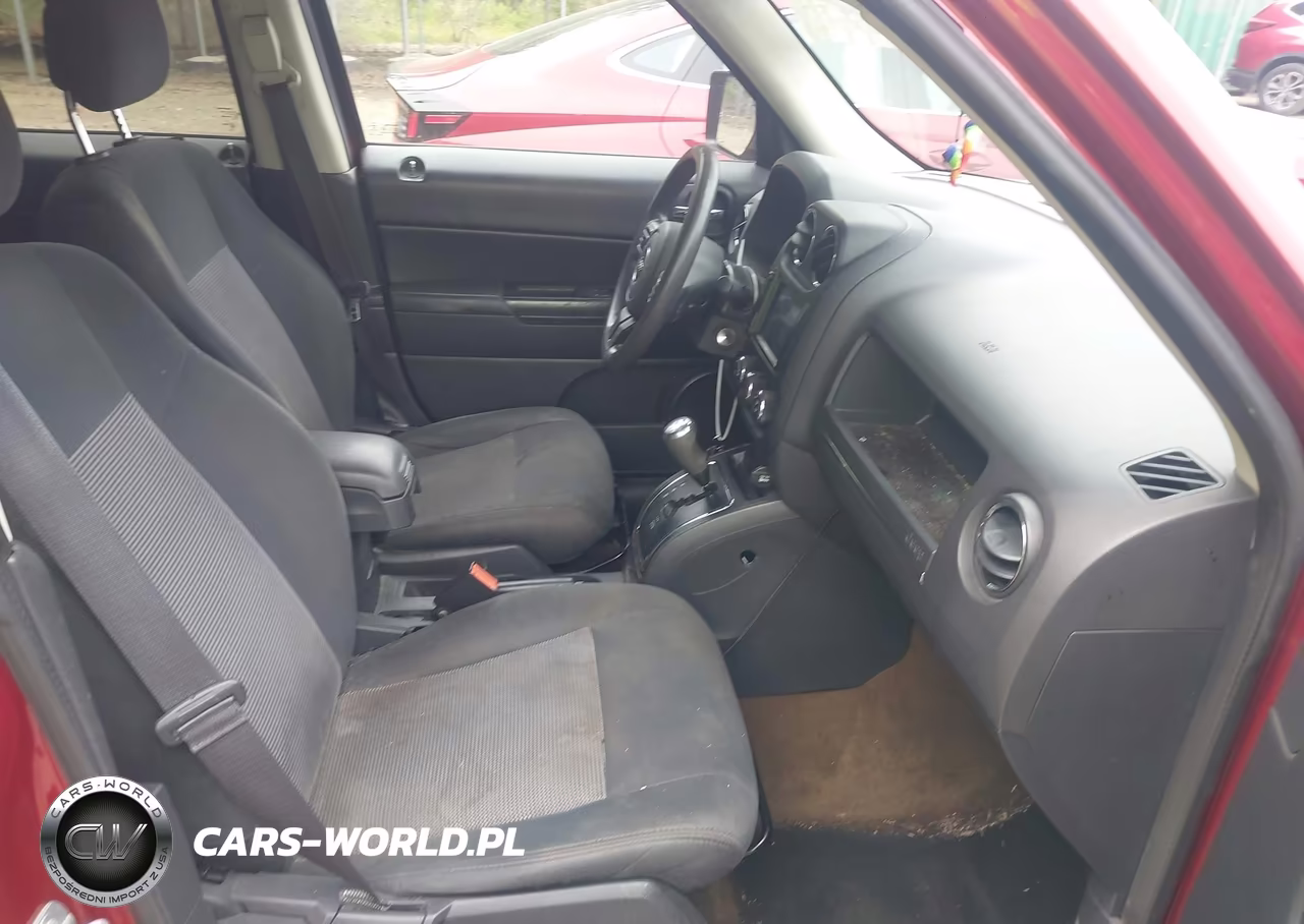 2016 Jeep Patriot Sport VIN:1C4NJPBB0GD698882 - 5