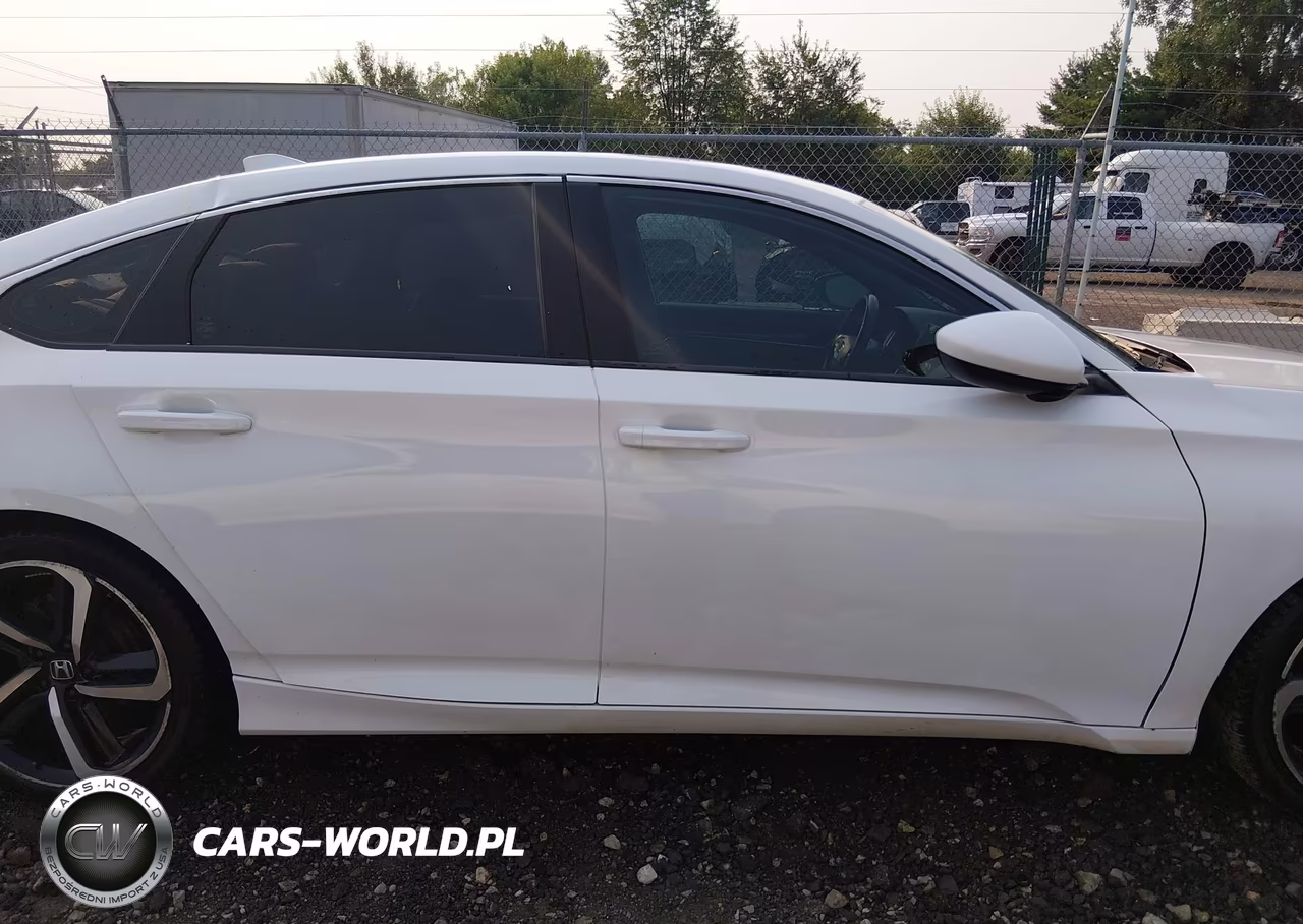 2018 Honda Accord Sport VIN:1HGCV1E33JA187142 - 14