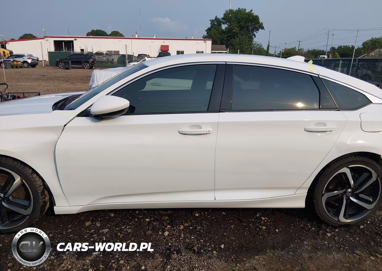 2018 Honda Accord Sport VIN:1HGCV1E33JA187142 - 15