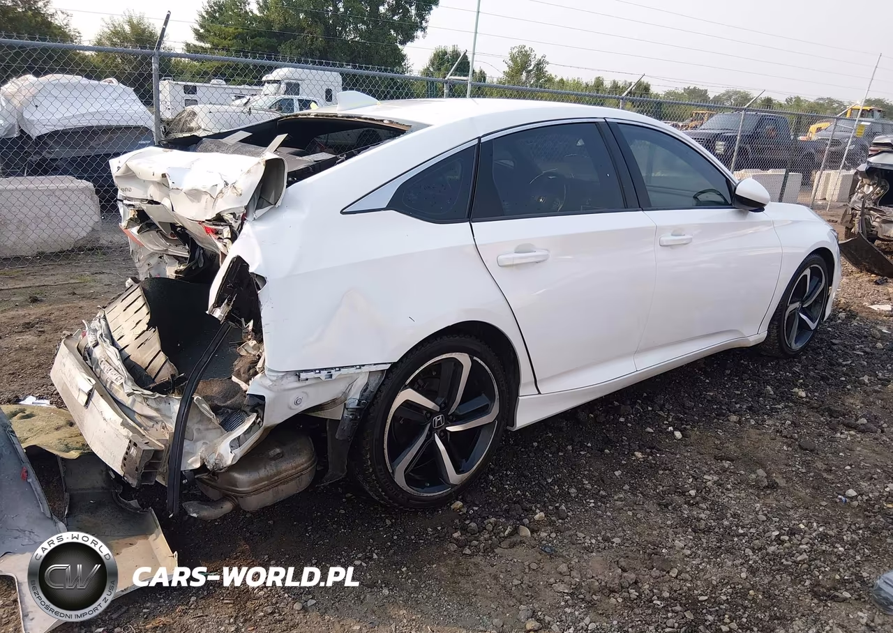 2018 Honda Accord Sport VIN:1HGCV1E33JA187142 - 4