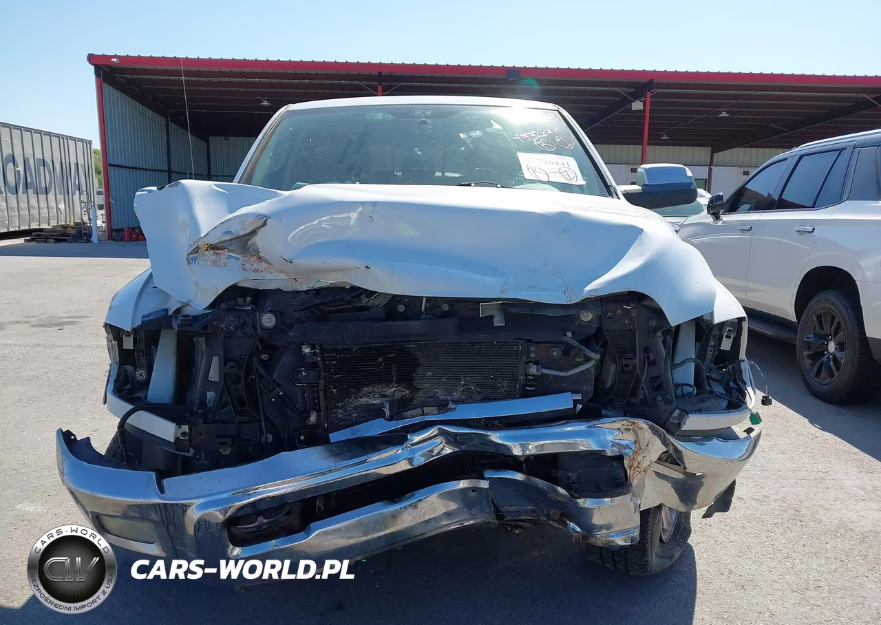2011 Ram Ram 3500 Laramie VIN:3D73Y3HL2BG592155 - 11
