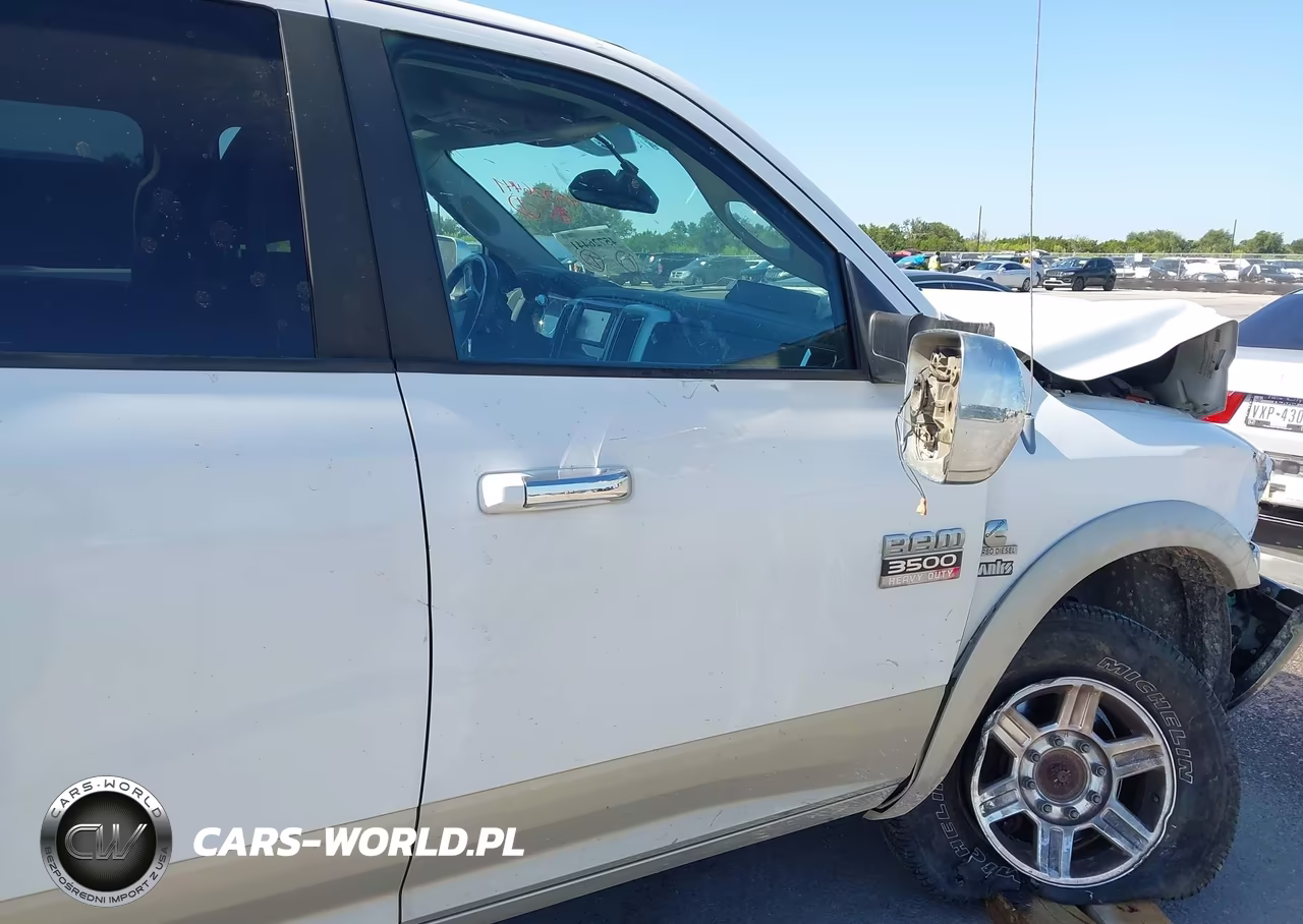 2011 Ram Ram 3500 Laramie VIN:3D73Y3HL2BG592155 - 20