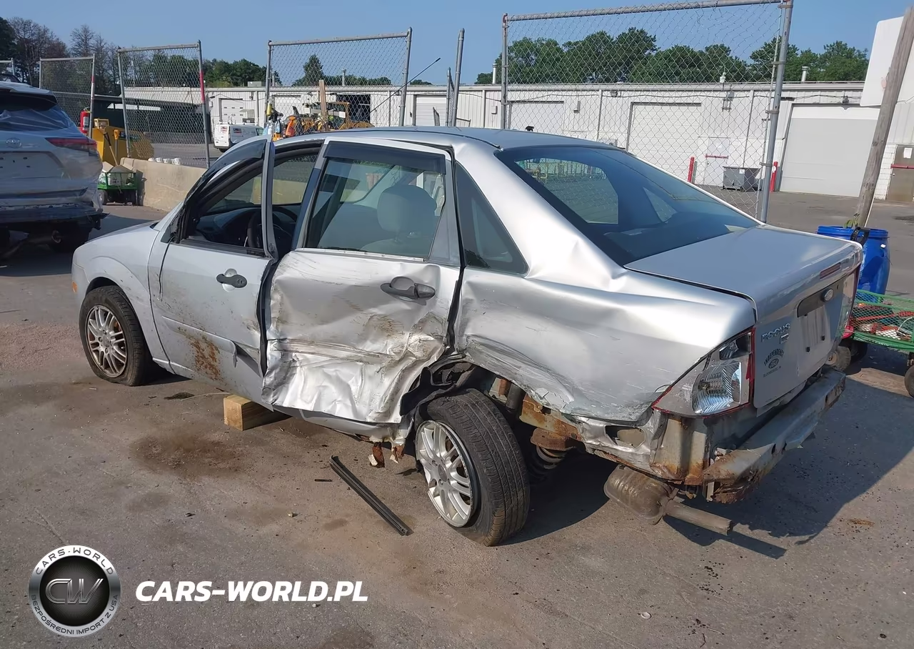 2007 Ford Focus S-Se-Ses VIN:1FAFP34N47W272853 - 3