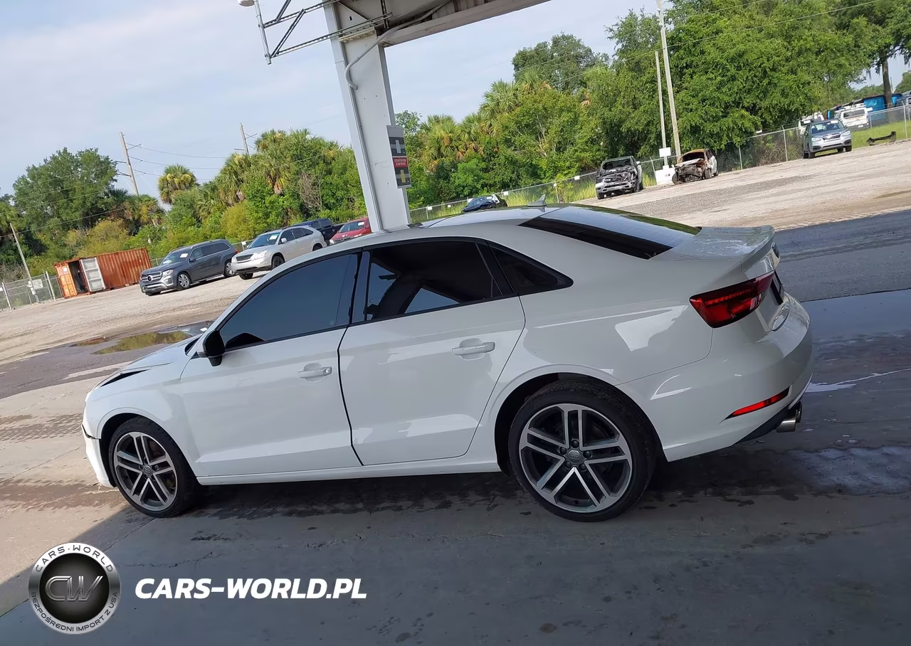 2018 Audi A3 2.0T Premium VIN:WAUAUGFF6J1094164 - 14