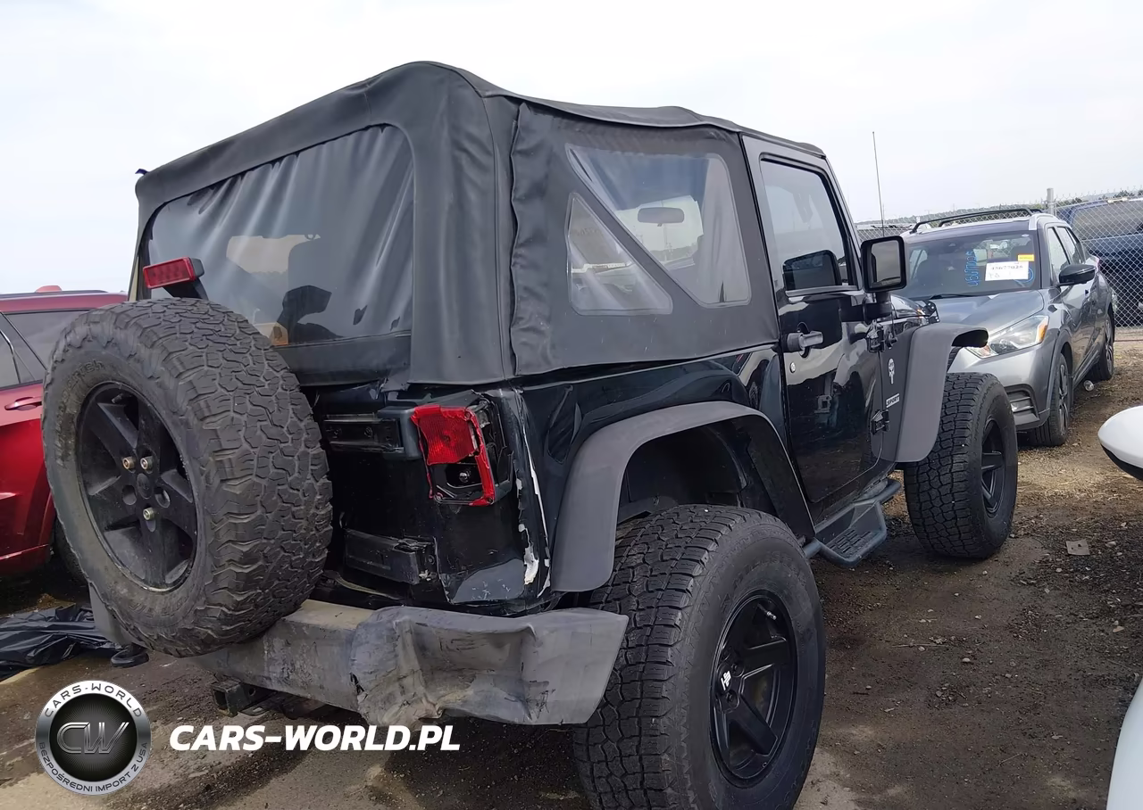 2010 Jeep Wrangler Sport VIN:1J4AA2D11AL228664 - 4