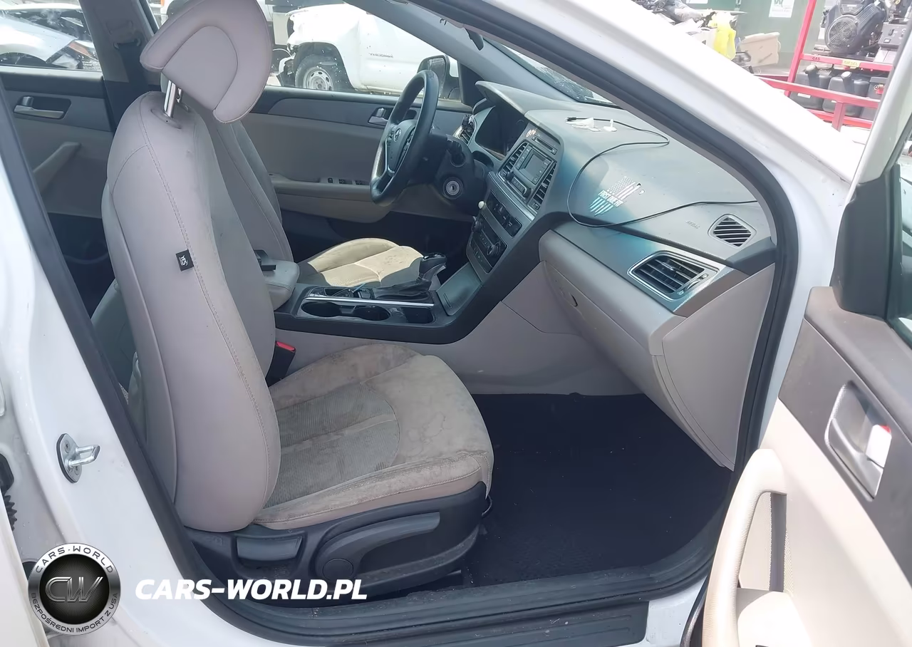 2016 Hyundai Sonata VIN:5NPE24AF3GH418818 - 5
