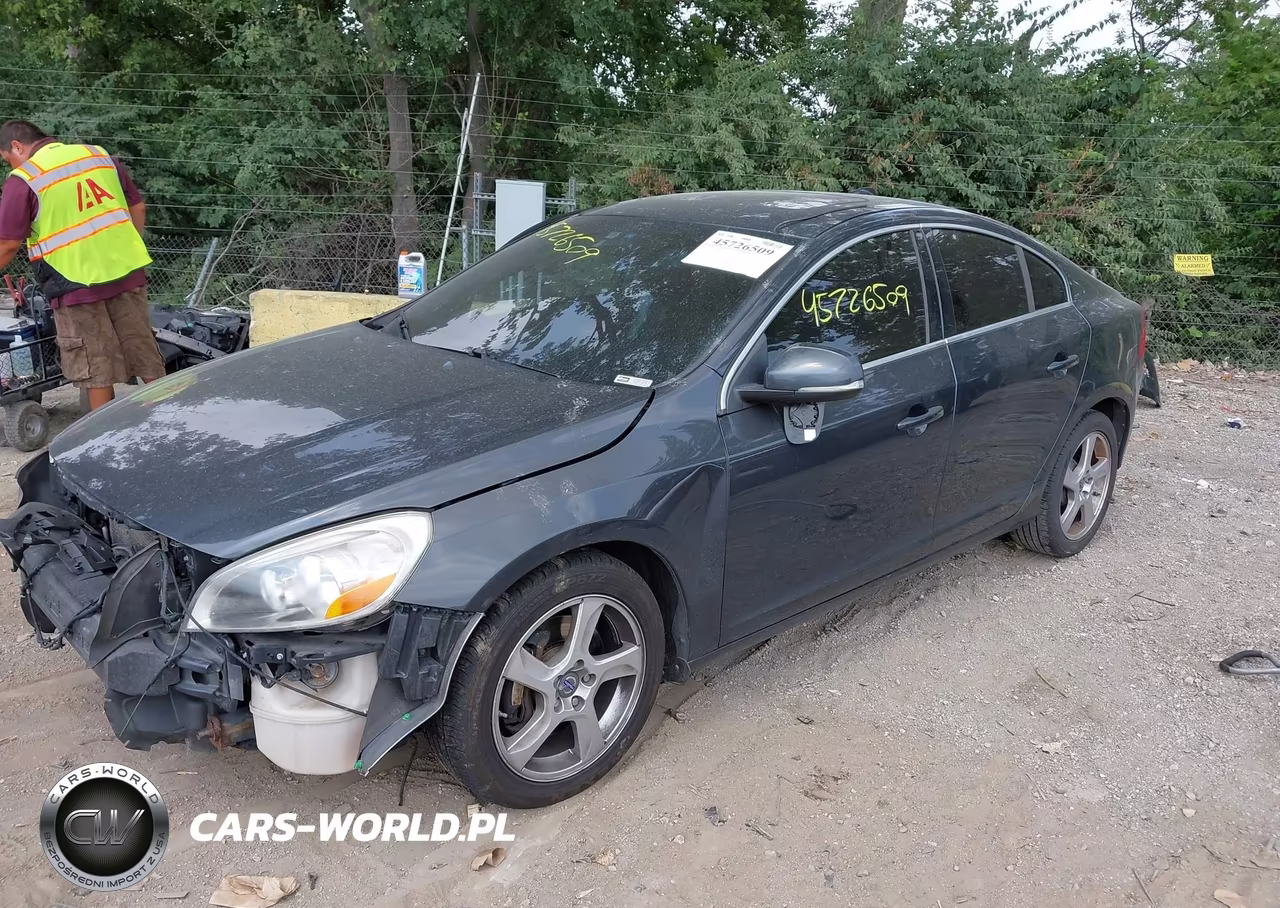 2012 Volvo S60 T5-T5 W-Moonroof VIN:YV1622FS4C2140807 - 2